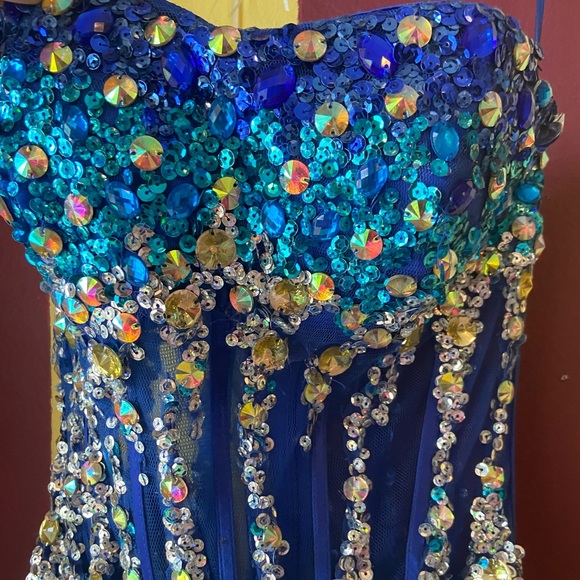 Gorgeous Mermaid Formal Dress - Picture 2 of 5